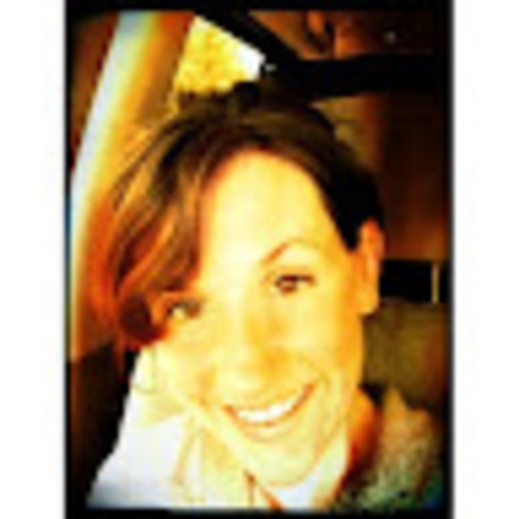 Meet your Posher, Emily - Picture 1 of 1